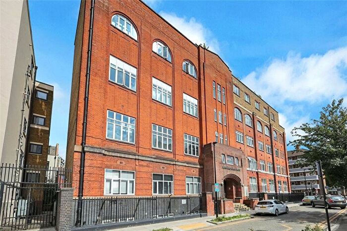 1 Bedroom Flat To Rent In Bernhard Baron House, Henriques Street, London, E1