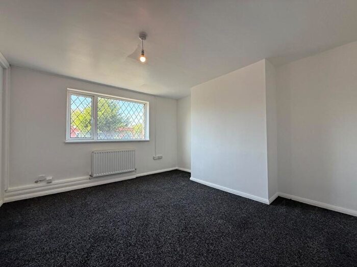 2 Bedroom Flat To Rent In Morrison Avenue, Maltby, Rotherham, S66