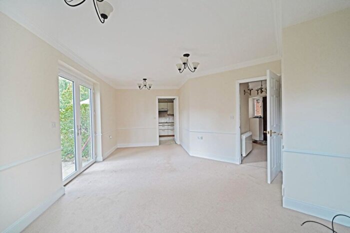 2 Bedroom Cottage For Sale In Bushell Drive, Solihull, B91