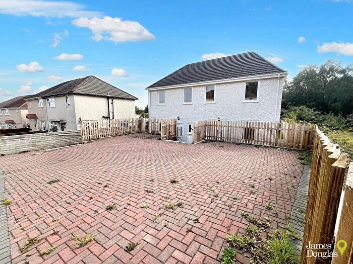 3 Bedroom Semi-Detached House For Sale In Garth Avenue, Glyncoch, Pontypridd, CF37