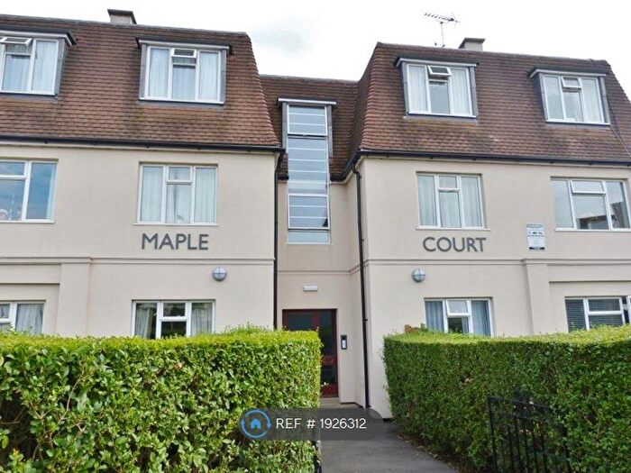 2 Bedroom Flat To Rent In Maple Court, Kingston Upon Thames, KT1