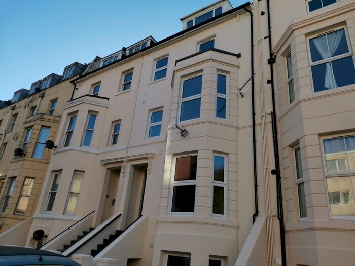 1 Bedroom Flat To Rent In Marine Terrace, Folkestone, CT20
