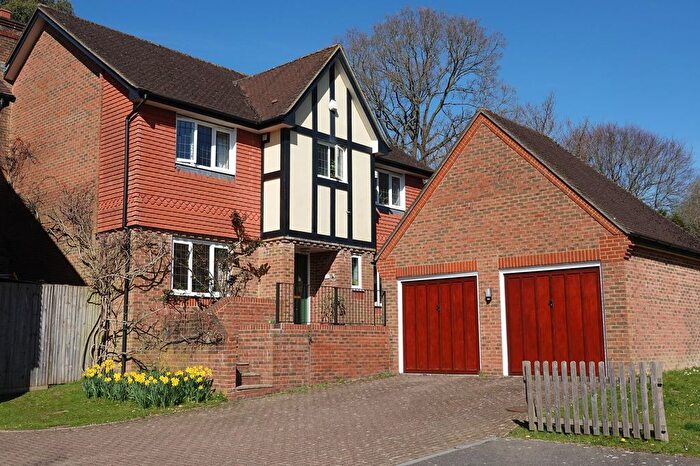4 Bedroom Detached House For Sale In Orchard Way, Sedlescombe, TN33
