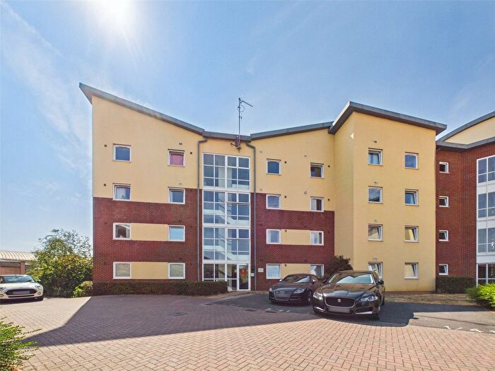 2 Bedroom Flat For Sale In Longhorn Avenue, Gloucester, Gloucestershire, GL1