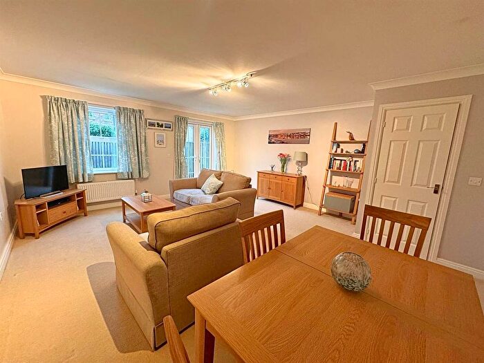 3 Bedroom Terraced House For Sale In Stocking Way, Lincoln, LN2