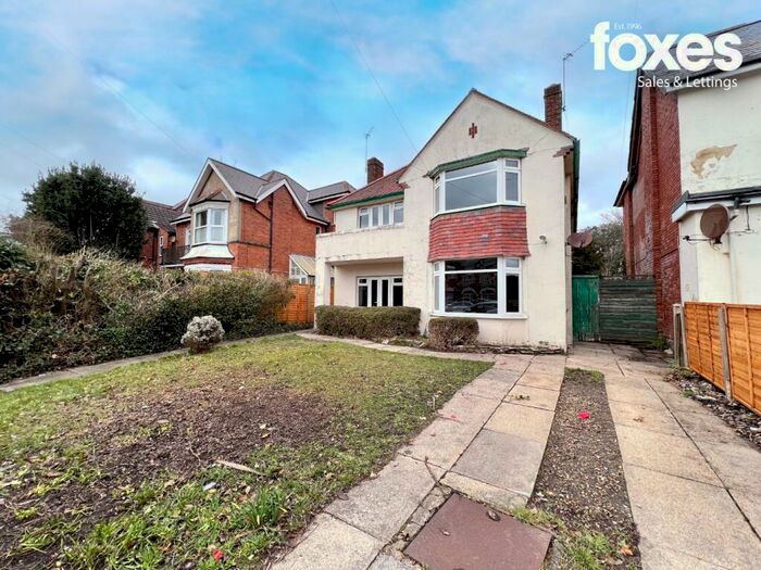 3 Bedroom Apartment To Rent In Carysfort Road, Bournemouth, Dorset, BH1