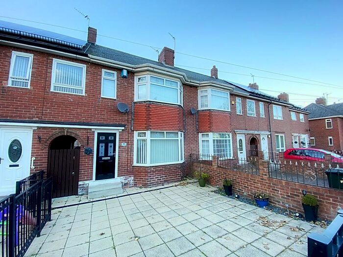 Houses for sale & to rent in NE6 3DD, Parade Close, Walker Newcastle