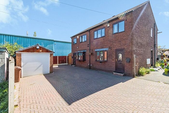 3 Bedroom Detached House For Sale In Fernley Green Court, Knottingley, WF11