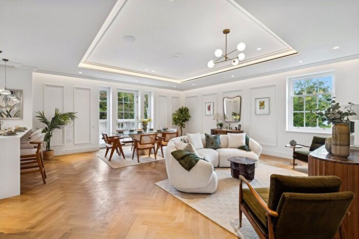 3 Bedroom Flat For Sale In The Bishops Avenue, London, N2