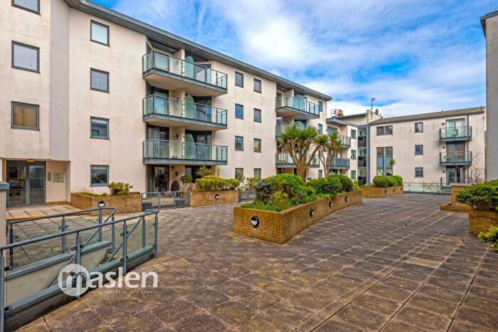 2 Bedroom Flat To Rent In Avalon, West Street, Brighton, BN1