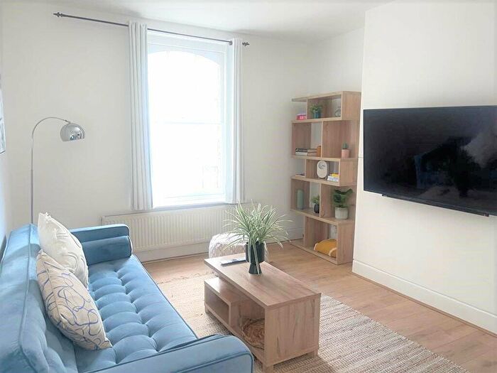 1 Bedroom Flat To Rent In Fanshaw Street, Old Street, N1