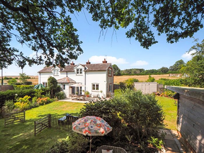 2 Bedroom Semi-Detached House For Sale In Hazeley Road, Twyford, Winchester, SO21
