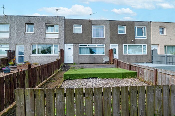 3 Bedroom Terraced House For Sale In Carledubs Avenue, Uphall, EH52