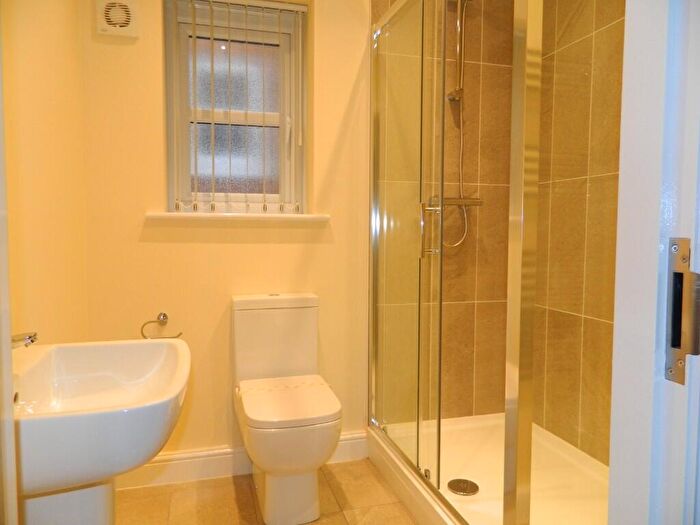 2 Bedroom Flat To Rent In B Nant Court, Brymbo, Wrexham, LL11