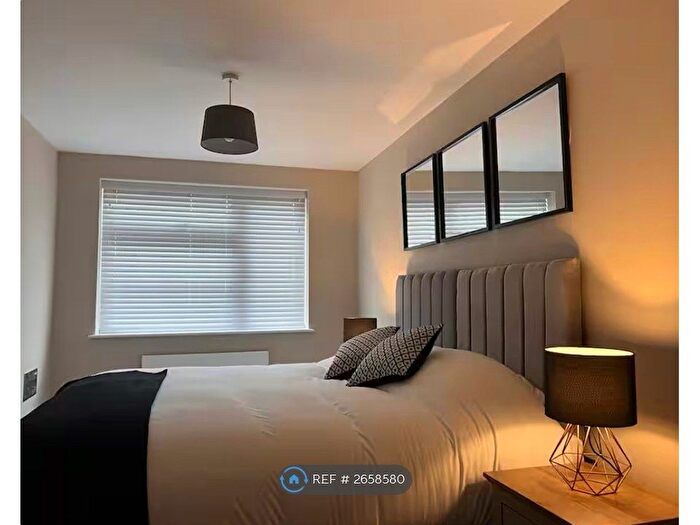 1 Bedroom Flat To Rent In Sir Robert Peel Court, Shirley, Solihull, B90