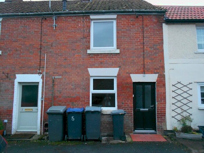 2 Bedroom Cottage To Rent In Silver Street, Dilton Marsh, BA13