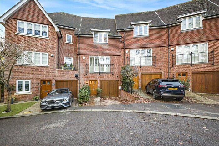 4 Bedroom Terraced House For Sale In Newton Park Place, Chislehurst, BR7