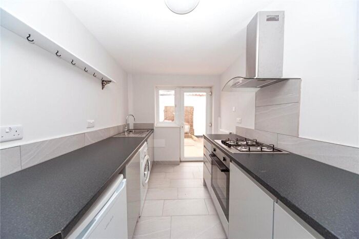 1 Bedroom Apartment To Rent In Walker Road, Splott, Cardiff, CF24