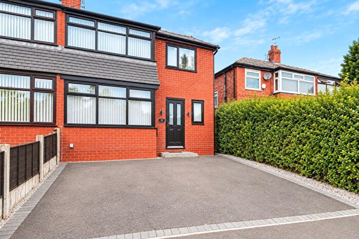 3 Bedroom Semi-Detached House For Sale In Malvern Close, Manchester, Lancashire, M25
