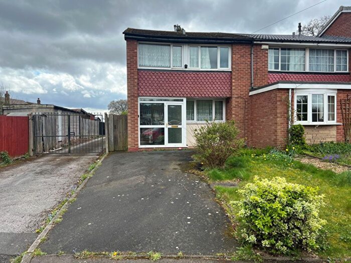 3 Bedroom End Terrace House For Sale In Crail Grove, Great Barr, Birmingham, B43