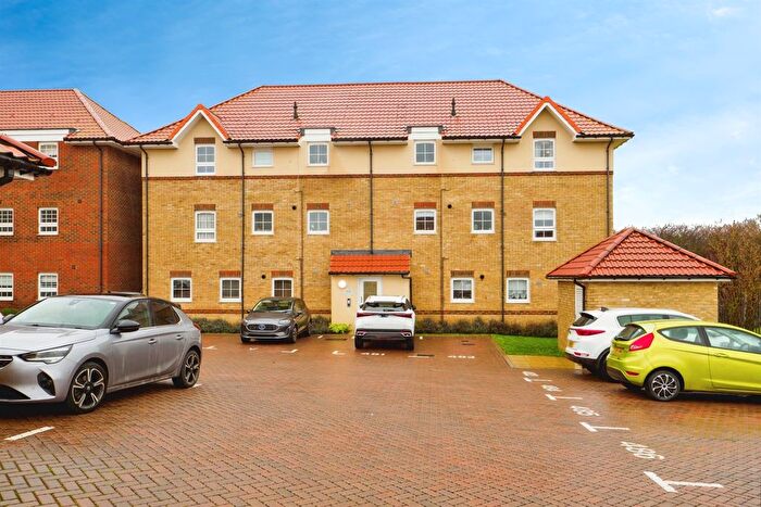 2 Bedroom Flat For Sale In Fife Way, Aylesham, Canterbury, CT3