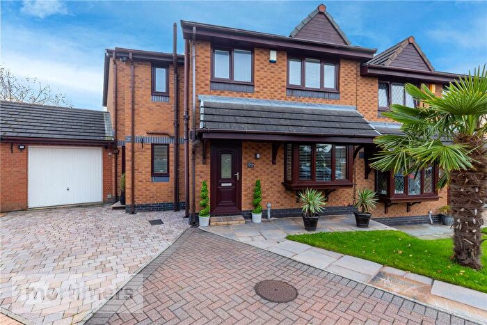 4 Bedroom Semi-Detached House For Sale In Priory Close, Blackburn, Lancashire, BB1
