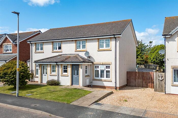 3 Bedroom Semi-Detached House For Sale In Hallydown Crescent, Eyemouth, TD14