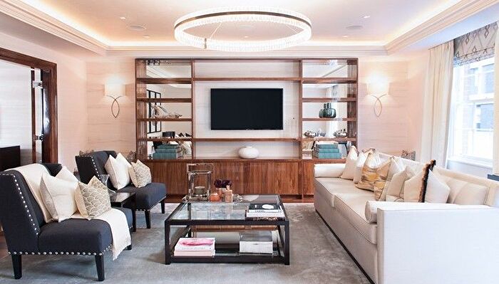 2 Bedroom Flat To Rent In Grosvenor Hill, London, W1K