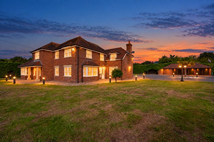5 Bedroom Detached House To Rent In Summerview, Brook Avenue, Warsash, SO31