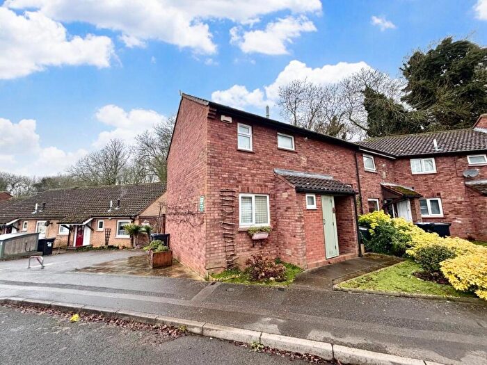 2 Bedroom End Of Terrace House For Sale In Lark Rise, Woodfields, Northampton, NN3