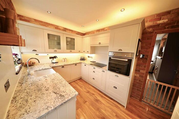 2 Bedroom End Of Terrace House For Sale In Main Street, Burstwick, Hull, HU12