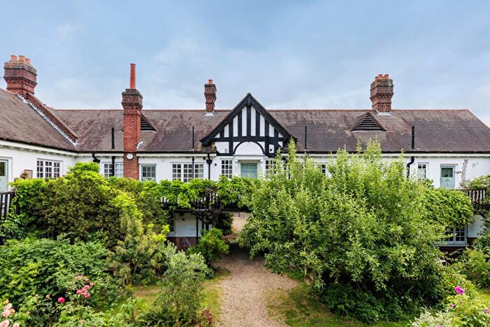 Apartment To Rent In Herne Hill, Brixton, SE24