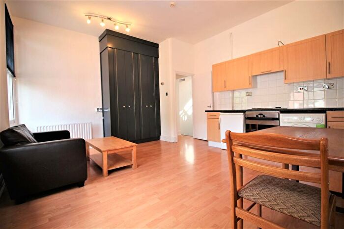 1 Bedroom Apartment To Rent In Evington Road, Off London Road, Leicester, LE2