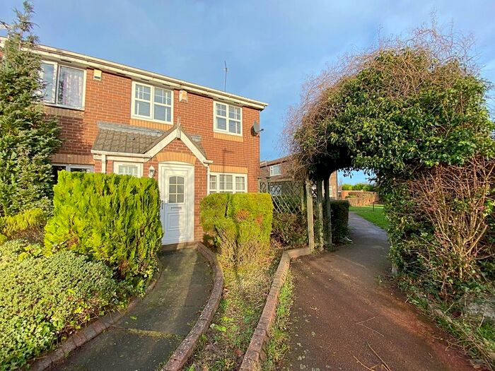 3 Bedroom Terraced House To Rent In Shawdon Close, Newcastle Upon Tyne, NE5