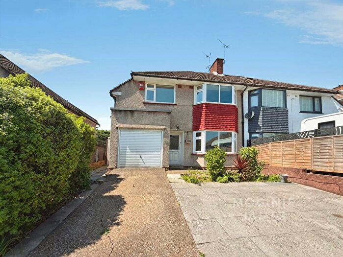 3 Bedroom Semi Detached House For Sale In Ravenscourt Close, Penylan, Cardiff, CF23