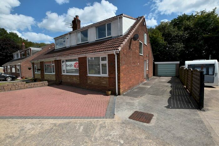 3 Bedroom Semi-Detached House To Rent In Ascot Road, Little Lever, Bolton, BL3