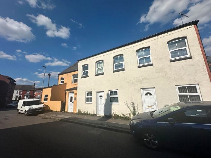 2 Bedroom Flat To Rent In George Street, Wellingborough, NN8