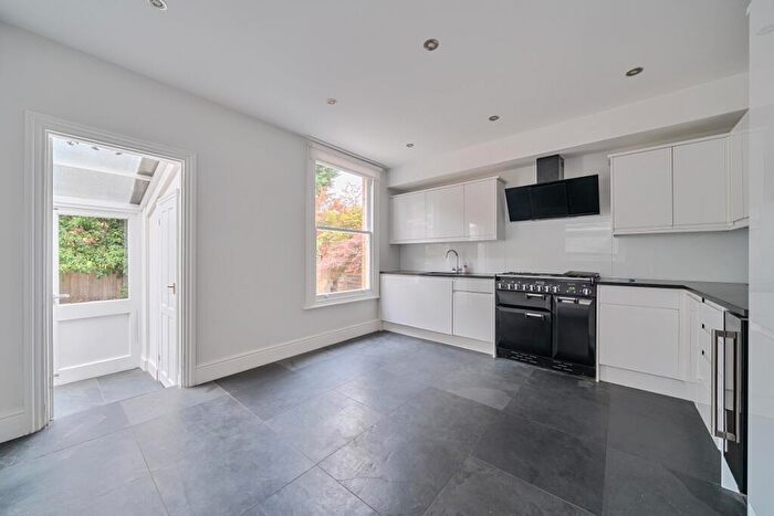 4 Bedroom Semi-Detached House To Rent In St Marks Road Windsor, SL4