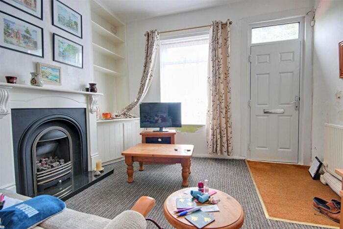 2 Bedroom Terraced House For Sale In Sloe Lane, Beverley, HU17