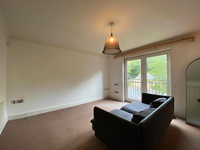 2 Bedroom Flat To Rent In Barlow Moor Road, Chorlton, M21