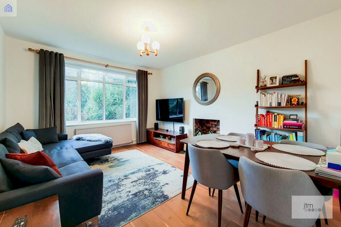 2 Bedroom Flat To Rent In Connaught Grange, N10