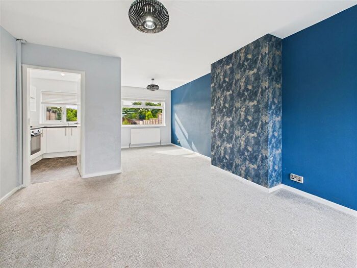 2 Bedroom End Terrace House For Sale In Corona Drive, Hull, HU8
