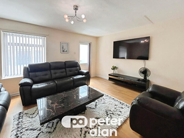 2 Bedroom Property To Rent In Llys Gwyn, Pen-y-Bont, CF31