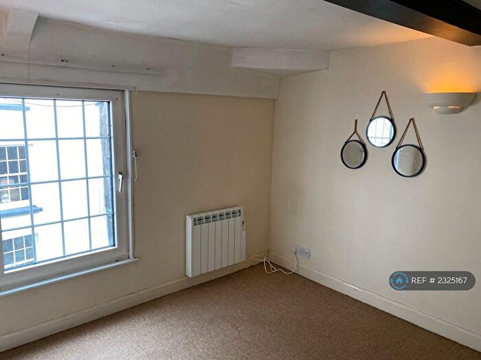 1 Bedroom Flat To Rent In High Street, Ross-On-Wye, HR9