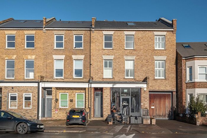 1 Bedroom Flat To Rent In Kingston Road, London, SW19