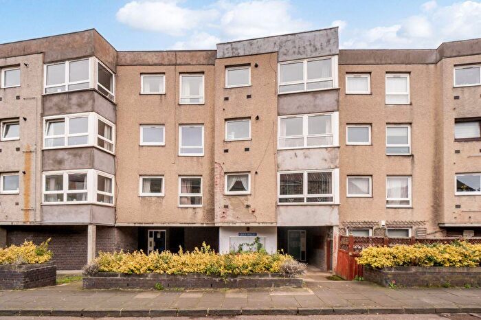 2 Bedroom Flat For Sale In / Giles Street, Leith, Edinburgh, EH6
