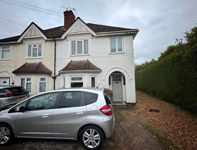 1 Bedroom Apartment To Rent In Mandeville Road, Aylesbury, HP21