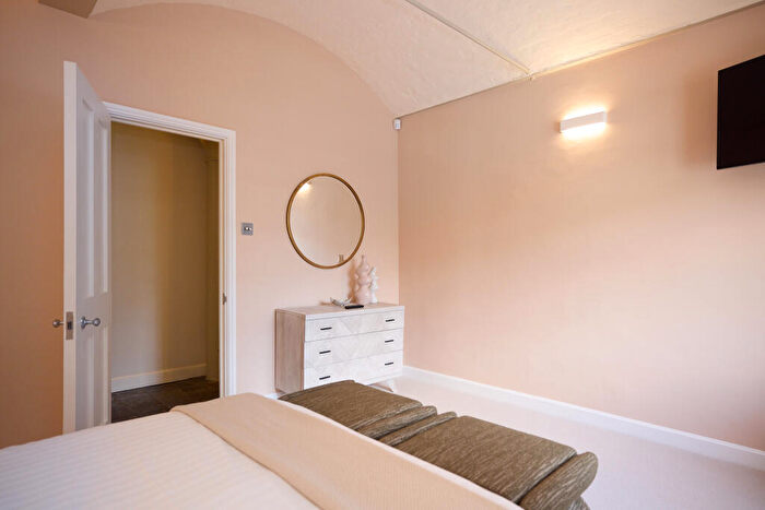 4 Bedroom Flat To Rent In Ivory House, St Katharine Docks, East Smithfield, E1W