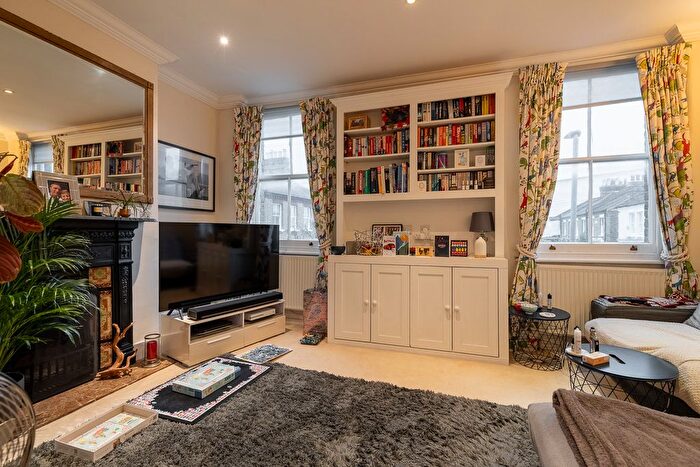 1 Bedroom Flat To Rent In Lacy Road, Putney, SW15