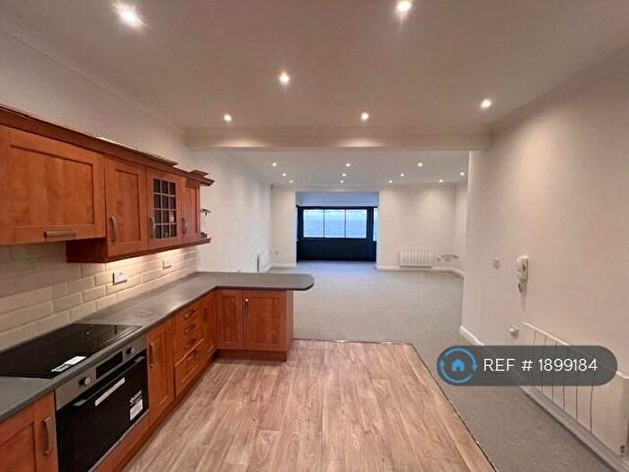 2 Bedroom Flat To Rent In Royal Esplanade, Margate, CT9